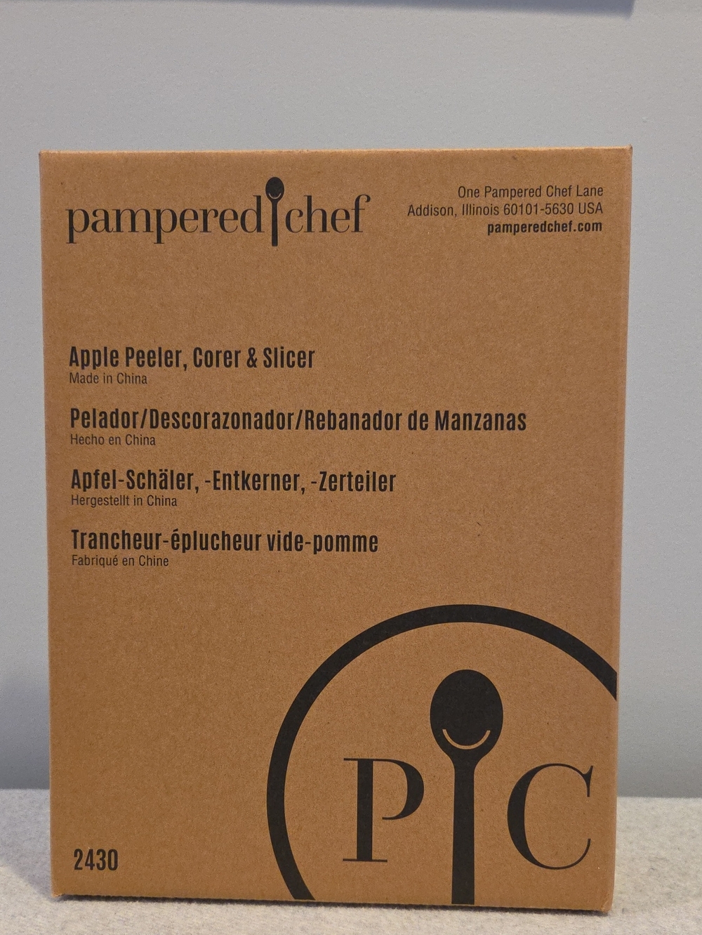 Pampered Chef Brand New In Box Apple Peeler Corer Slicer.